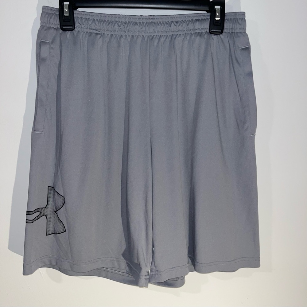 Under Armour Size LG Tech Graphic Athletic Shorts